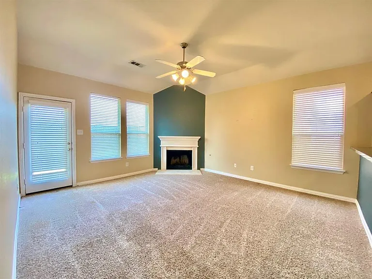 10008 Coolidge Dr — Photo 2