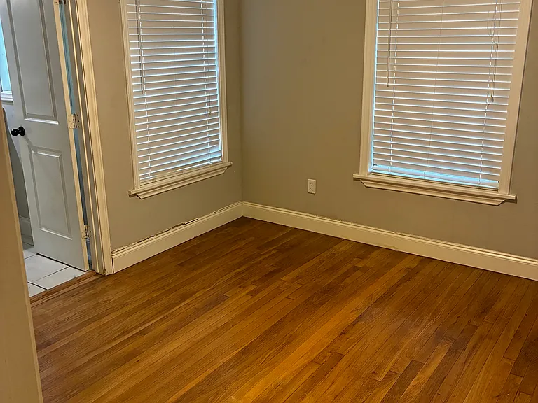 2547 Searcy Dr — Photo 9