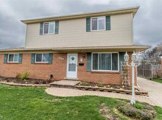 2363 Camilla Dr, Troy, MI