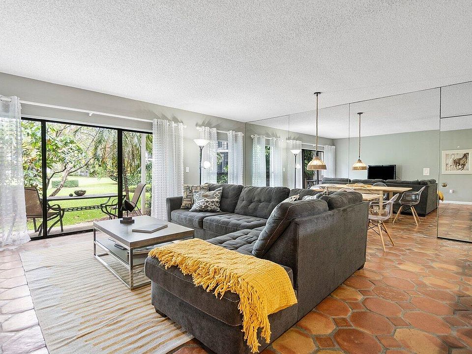 1st image of 11863 Wimbledon Cir APT 406