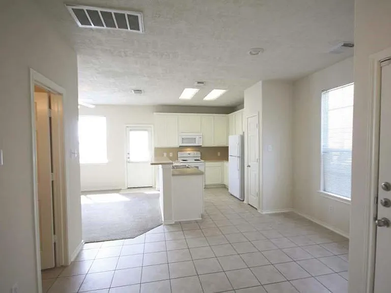 14403 Fairbuff Ln — Photo 2