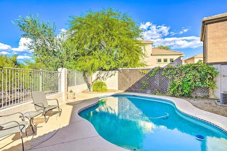 4130 E Hallihan Dr — Photo 3