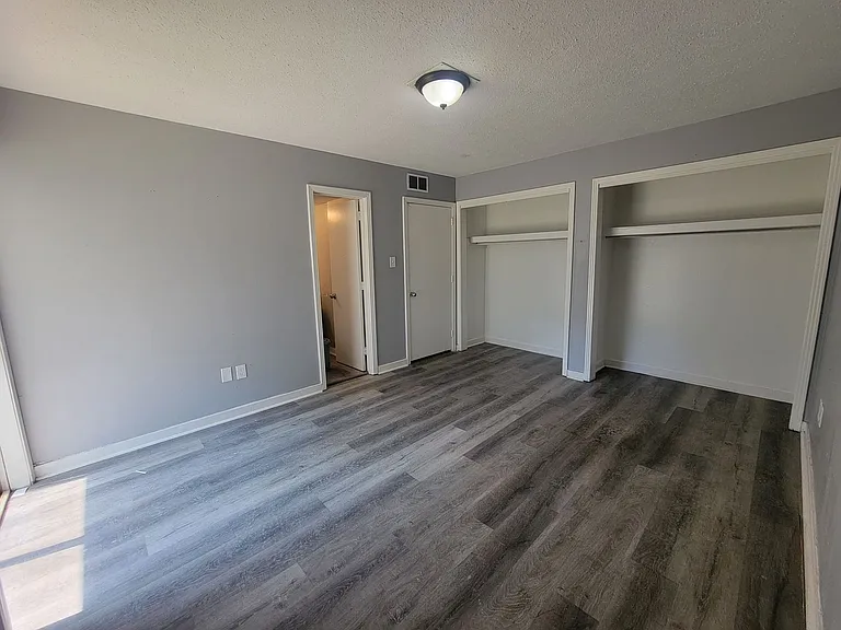 225 W McDowell Rd — Photo 67