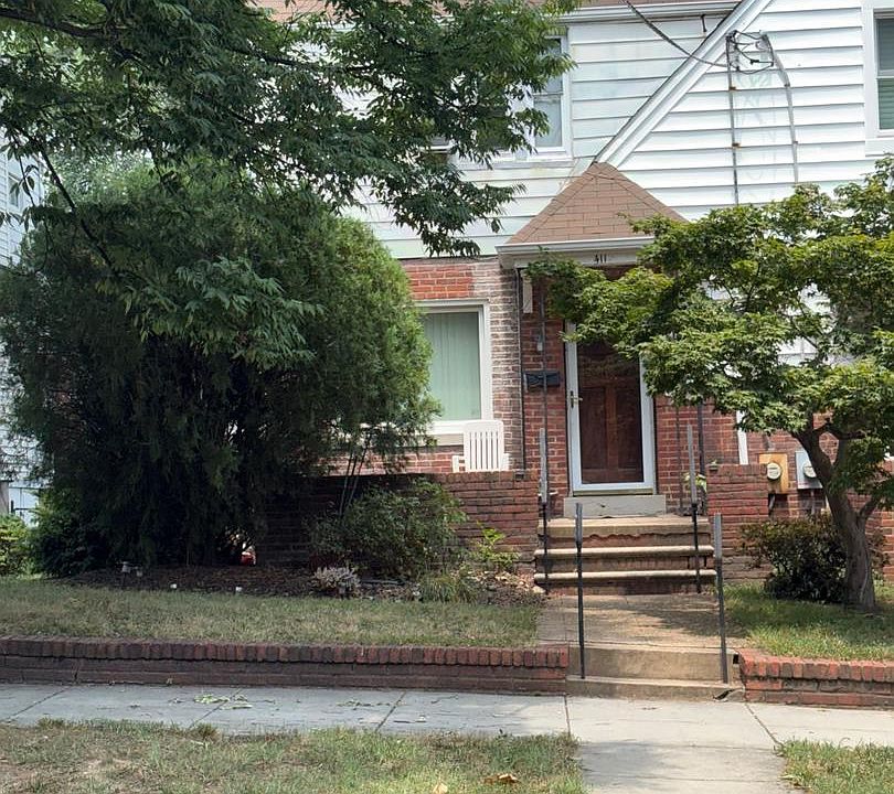 1st image of 411 Peabody St NW