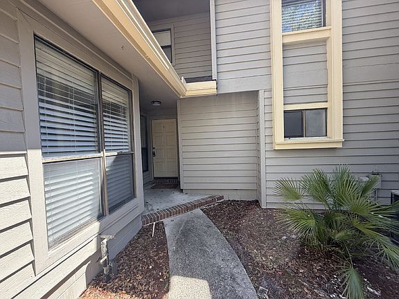 4th image of 654 Wells Landing Dr