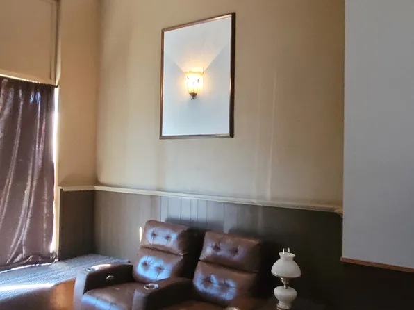 300 N 4th St #2, Toronto, OH 43964