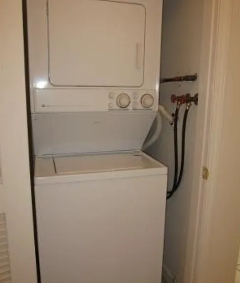 25 College Ave — Photo 12