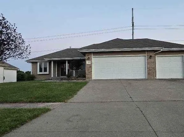 3927 SW 40th Ter, Topeka, KS 66610