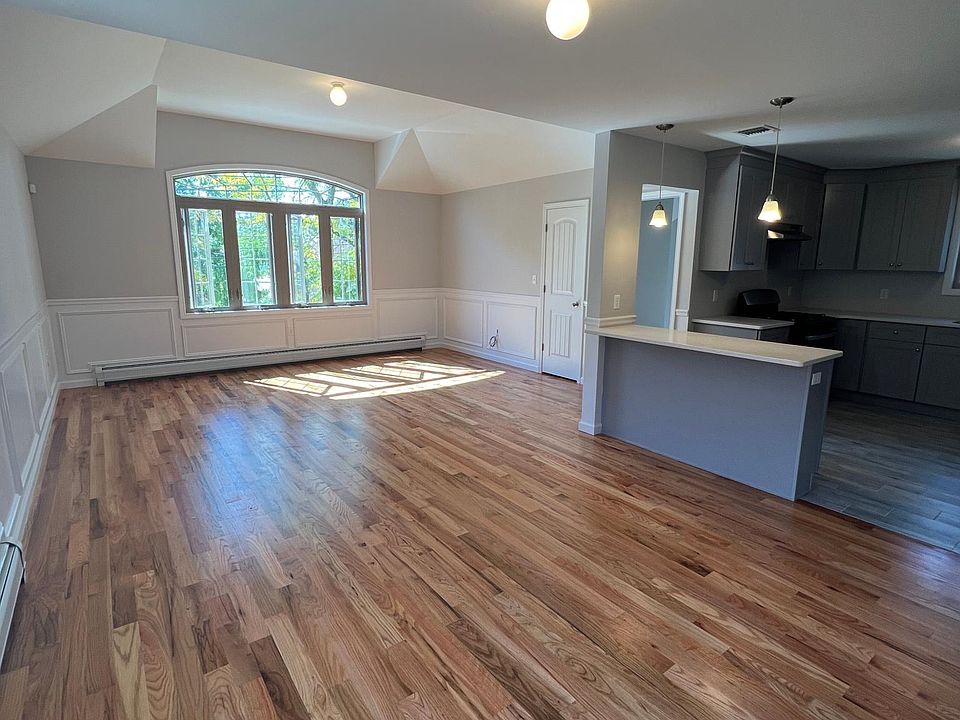 1st image of 65 Holcomb Ave #1