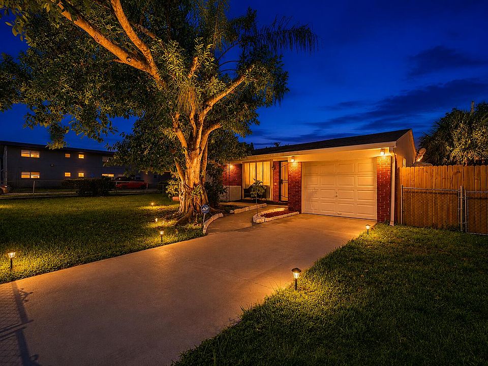 1st image of 1716 N 25th Avenue
