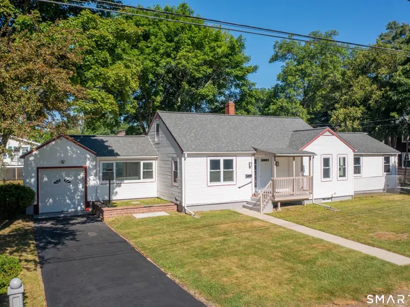 48 Edmond Street, Putnam, CT 06260