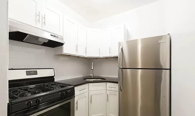 Rented by Green Leaf Management, LLC | media 15