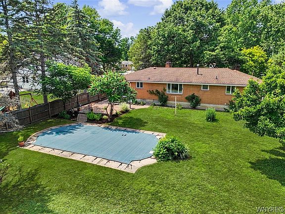 4th image of 70 Dellwood Dr