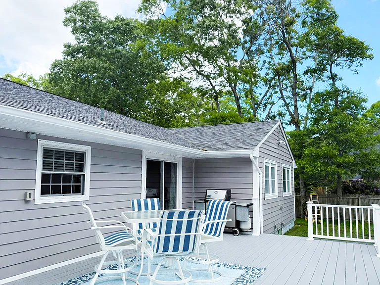 36 Matthews Dr — Photo 8