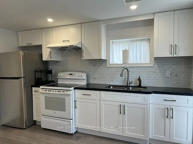 2 bed, $1,800 — Photo 2
