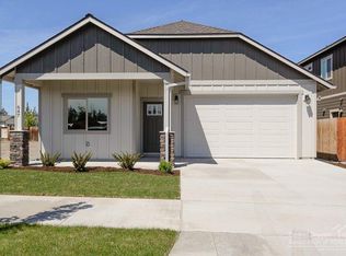 647 NE Providence Dr, Bend, OR 97701