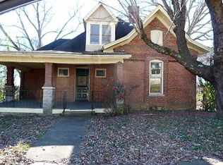 313 Washington St E, Fayetteville, TN 37334