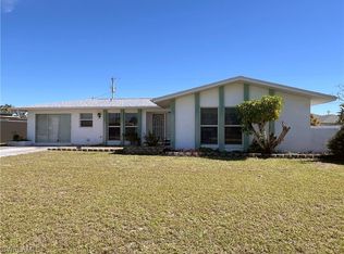 2623 SE 18th Pl, Cape Coral, FL 33904