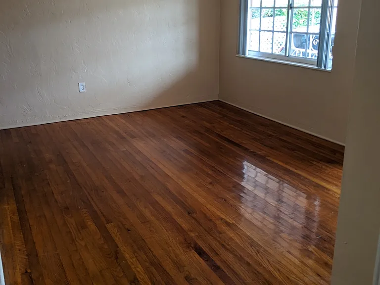 2741 SW 34th Ct — Photo 3