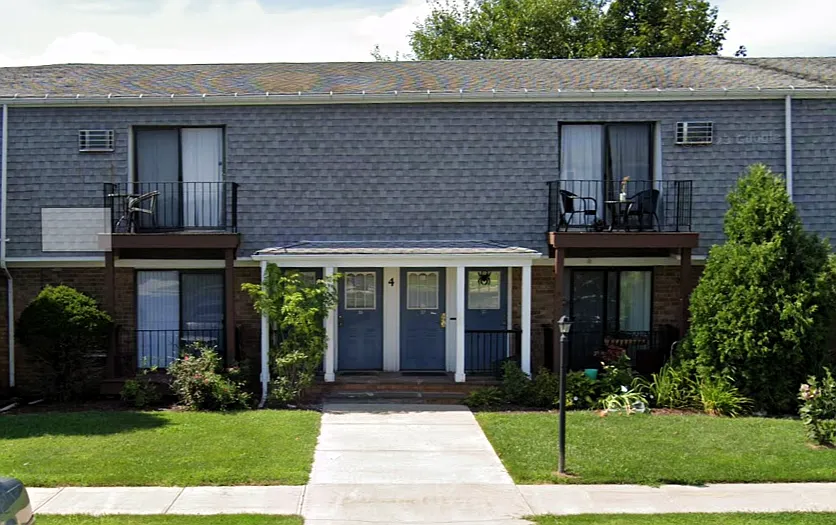 1 bed, 1.0 bath, 775 sqft, $2,000 — Photo 1