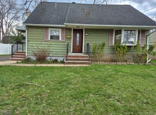 66 Independence Dr, Roselle Boro, NJ 07203