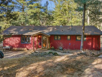 N8432 Valley Dr, Wisconsin Dells, WI, 53965