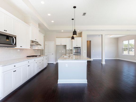 5th image of 343 Silver Sage Ln