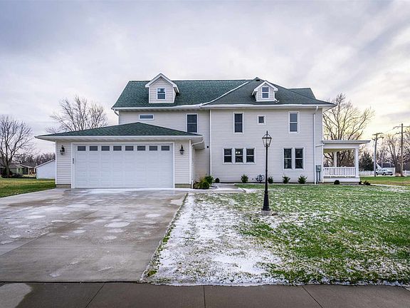 3rd image of 840 Hurff Dr