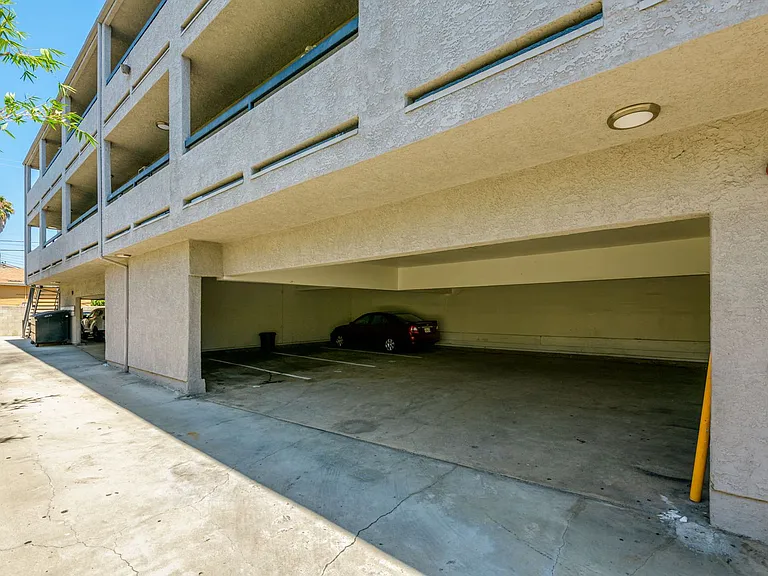 5533 Barton Ave — Photo 41