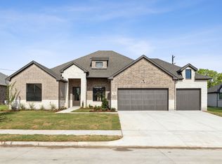 704 Abbey Rd, Van Alstyne, TX 75495