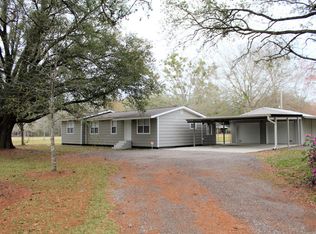 22121 Hollyhock Dr, Moss Point, MS 39562