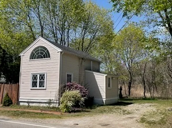 218 Stockbridge Rd, Scituate, MA 02066