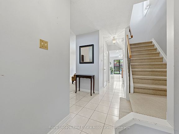 5th image of 14 Beisel Ct