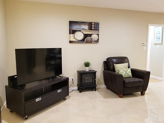 5th image of 10067 Judy Ave #B