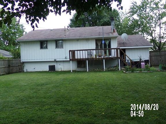 3rd image of 4676 Henley Ave