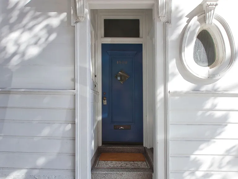1080 Filbert St — Photo 2