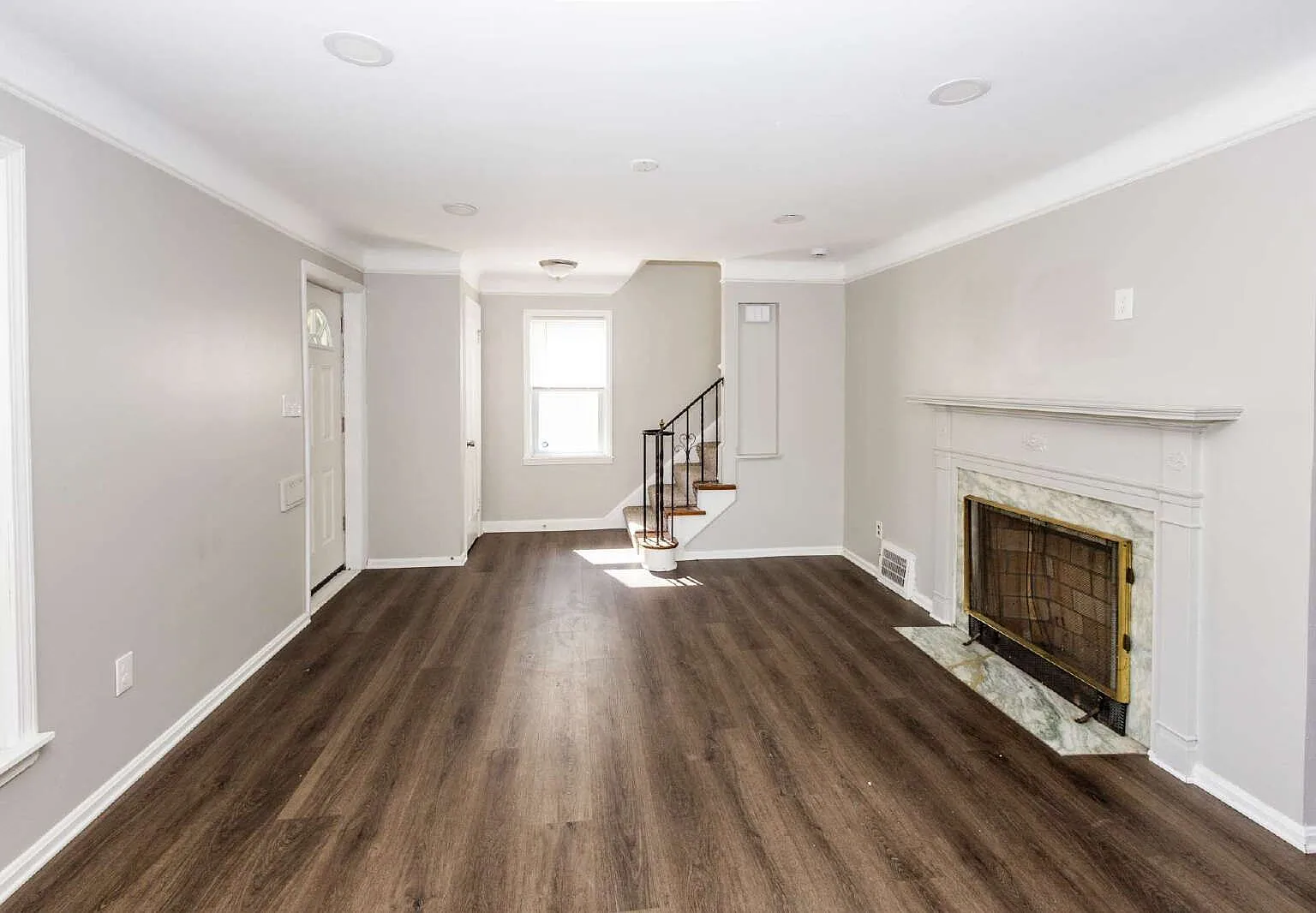 3 bed, 1.0 bath, 1200 sqft, $1,450 — Photo 4