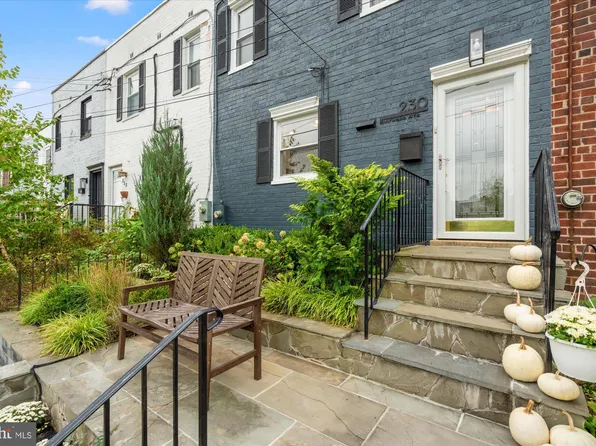 230 Burgess Ave, Alexandria, VA 22305