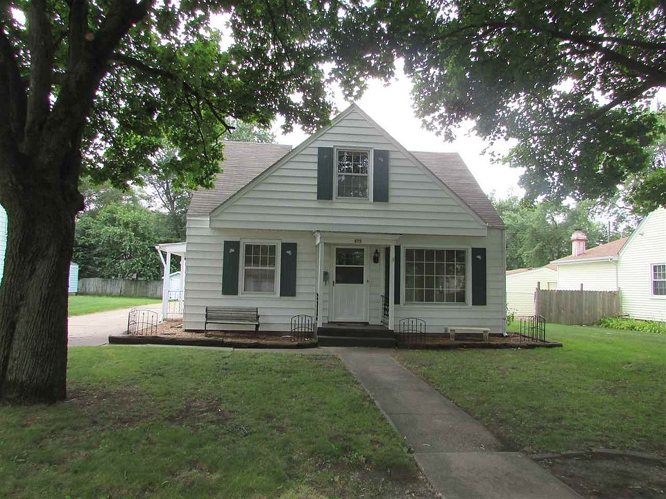 1st image of 805 Loves Park Dr