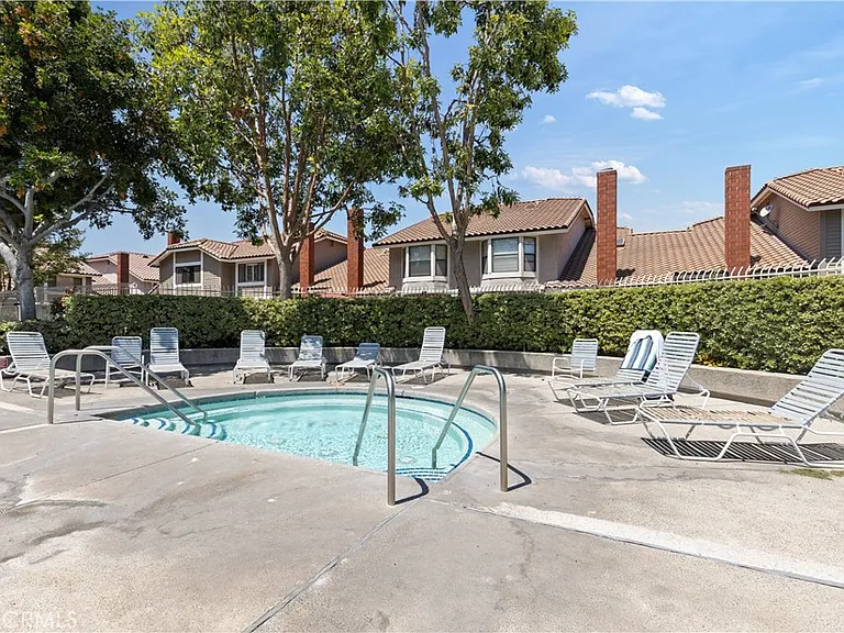 16702 Newberry Ln — Photo 22