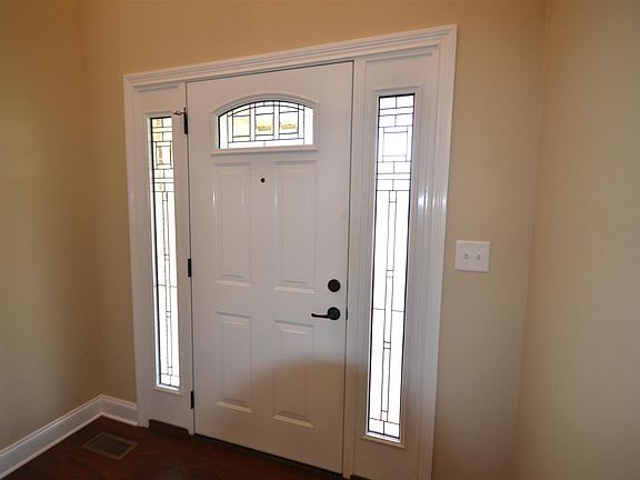 5th image of 1480 Amberley Dr