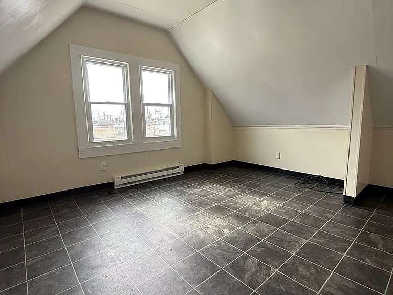 1671 Wayside Rd — Photo 10