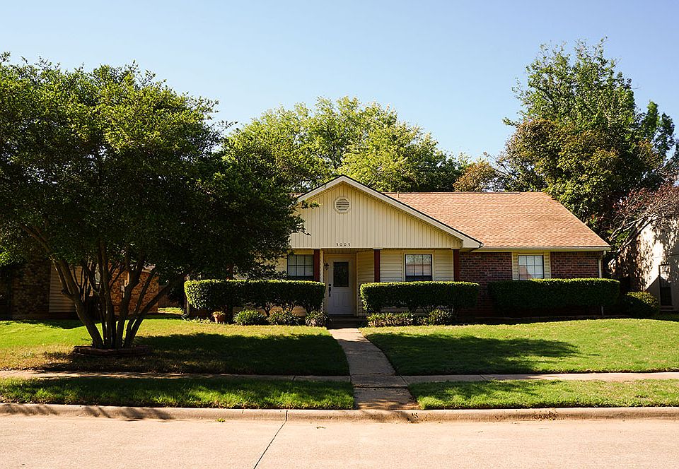 1st image of 3005 Yorkshire Ct