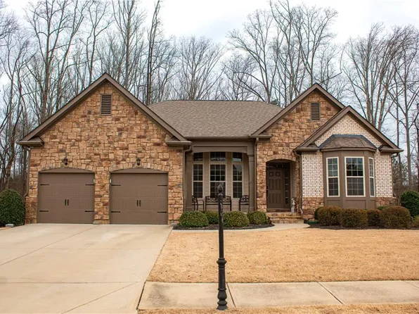 6745 Bransford Dr, Cumming, GA 30040