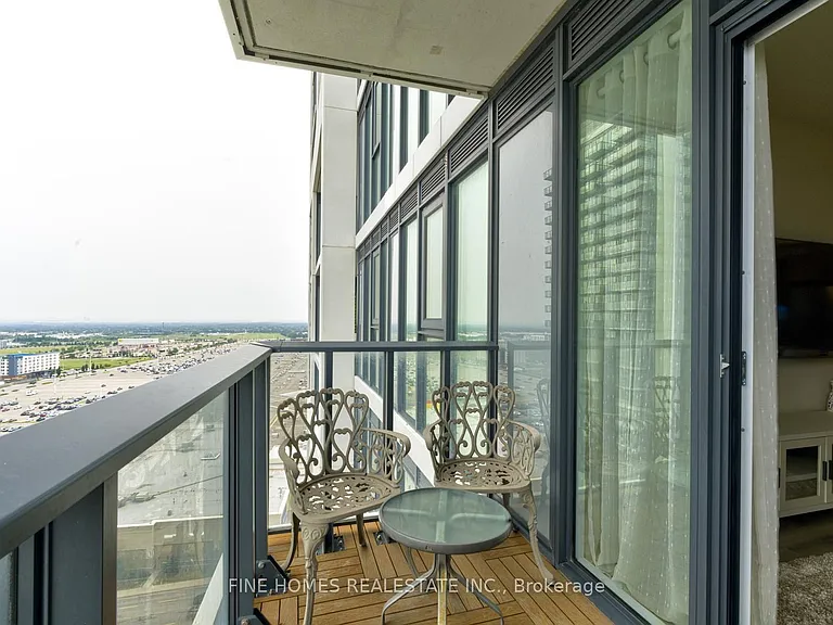 9000 Jane St #1903 — Photo 31