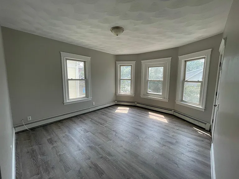 19 Marion Ave N #3 — Photo 8