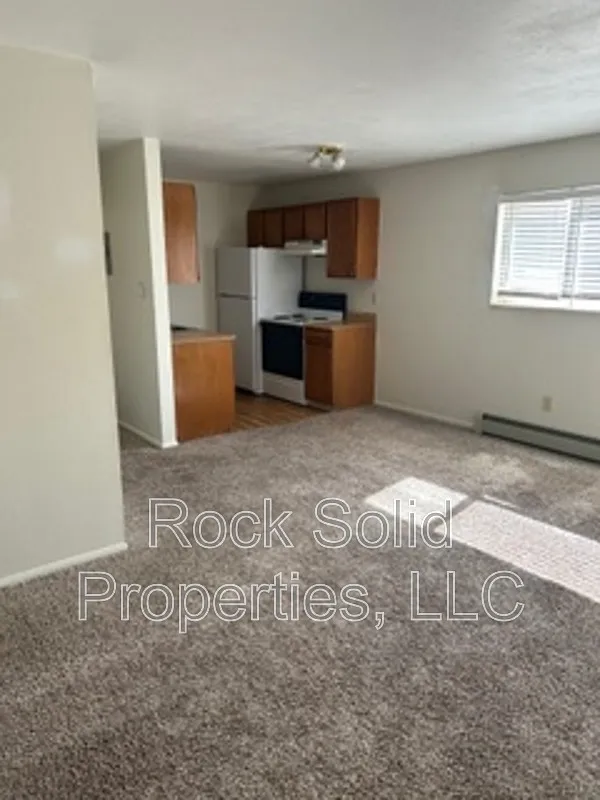 1 bed, 1.0 bath, 700 sqft, $950 — Photo 1