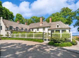 1421 Lake Rd, Lake Forest, IL 60045