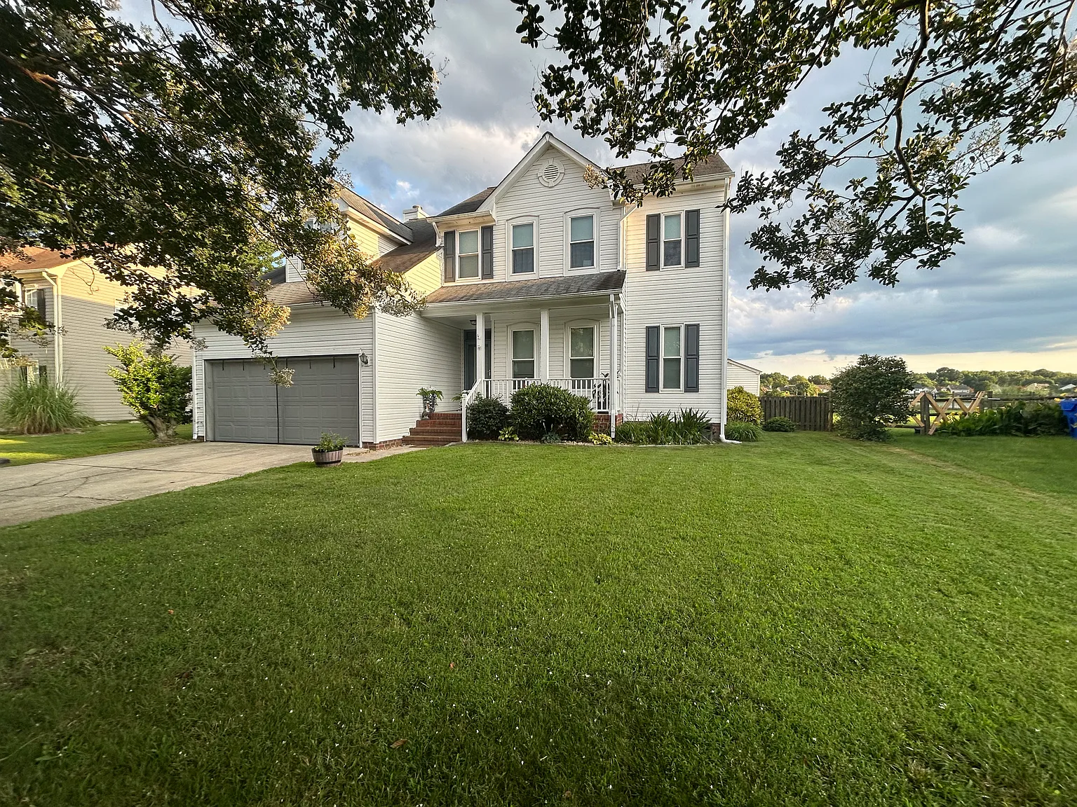 4 bed, 2300 sqft, $3,300 — Photo 1