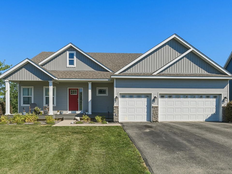 1st image of 965 Aspen Cir